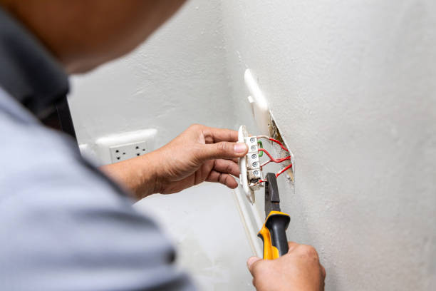 Best Circuit Breaker Repair  in Rockton, IL