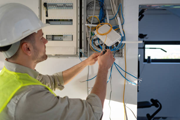 Best Affordable Emergency Electrician  in Rockton, IL